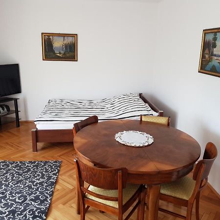 Mieszkanie W Centrum Krakowa Esterno foto